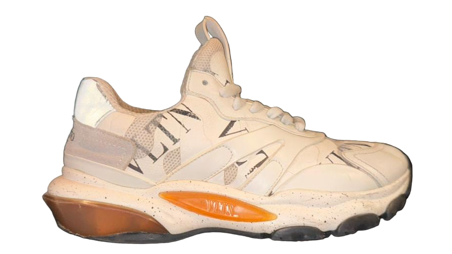 Valentino Garavani Feather Bounce "40"