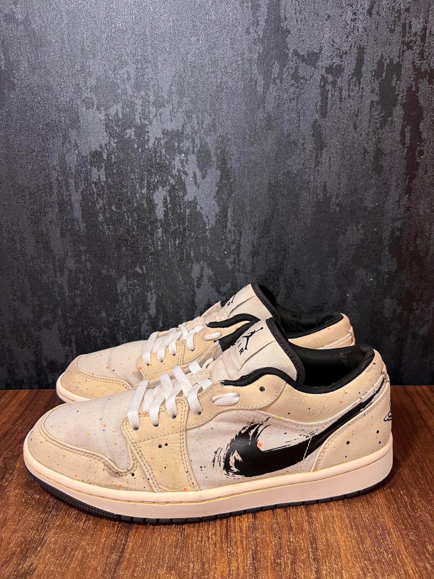 Jordan 1 Low Brushstroke size 42