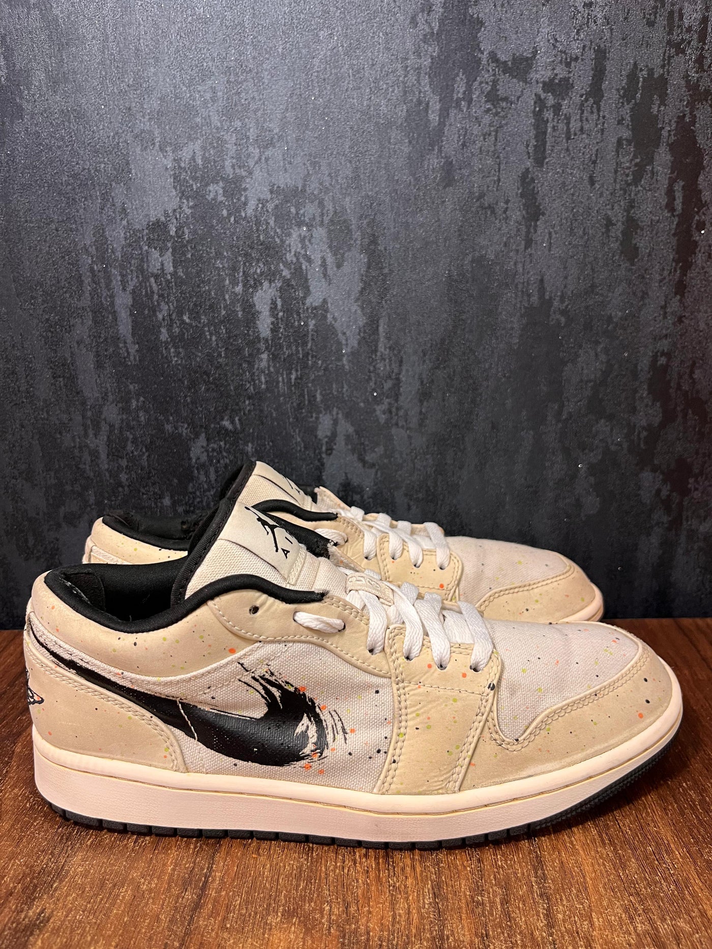 Jordan 1 Low Brushstroke size 42