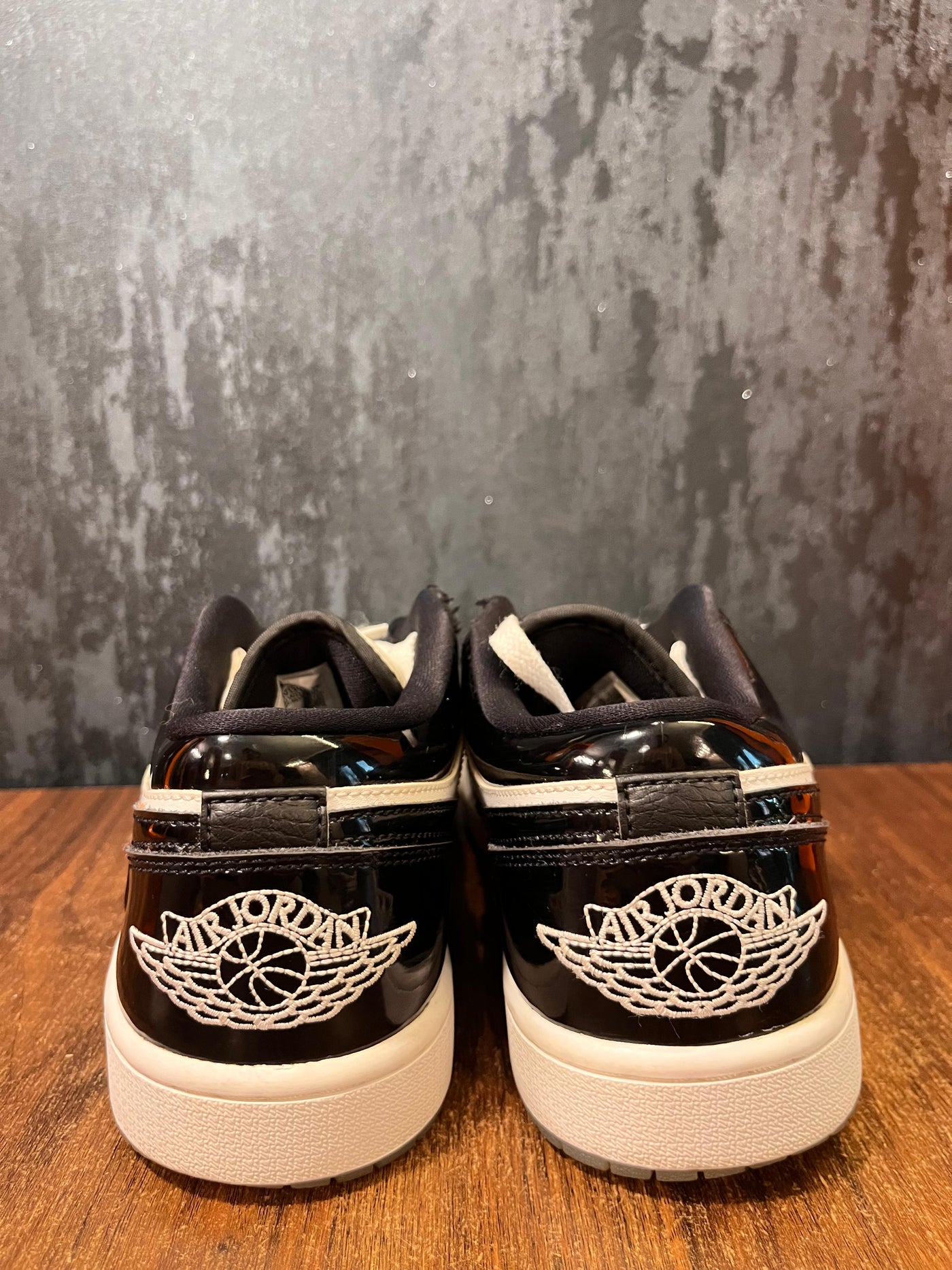 Jordan 1 Low Concord size 42.5