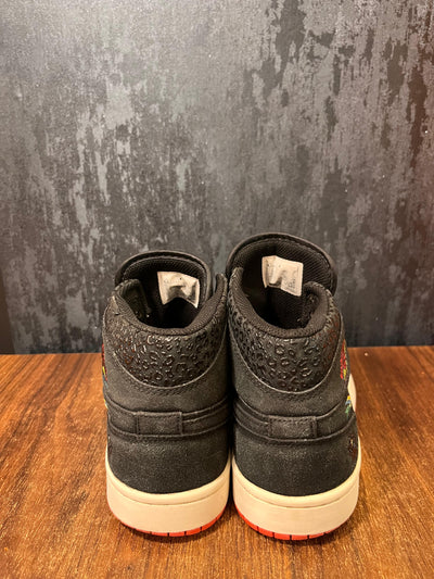 Jordan 1 Mid SE Siempre size 42