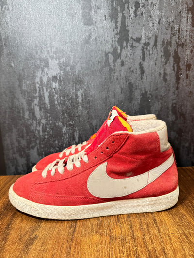 Nike Blazer Mid 77 Team red Size 43