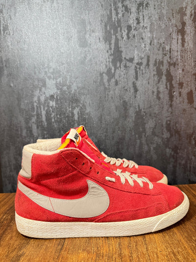 Nike Blazer Mid 77 Team red Size 43