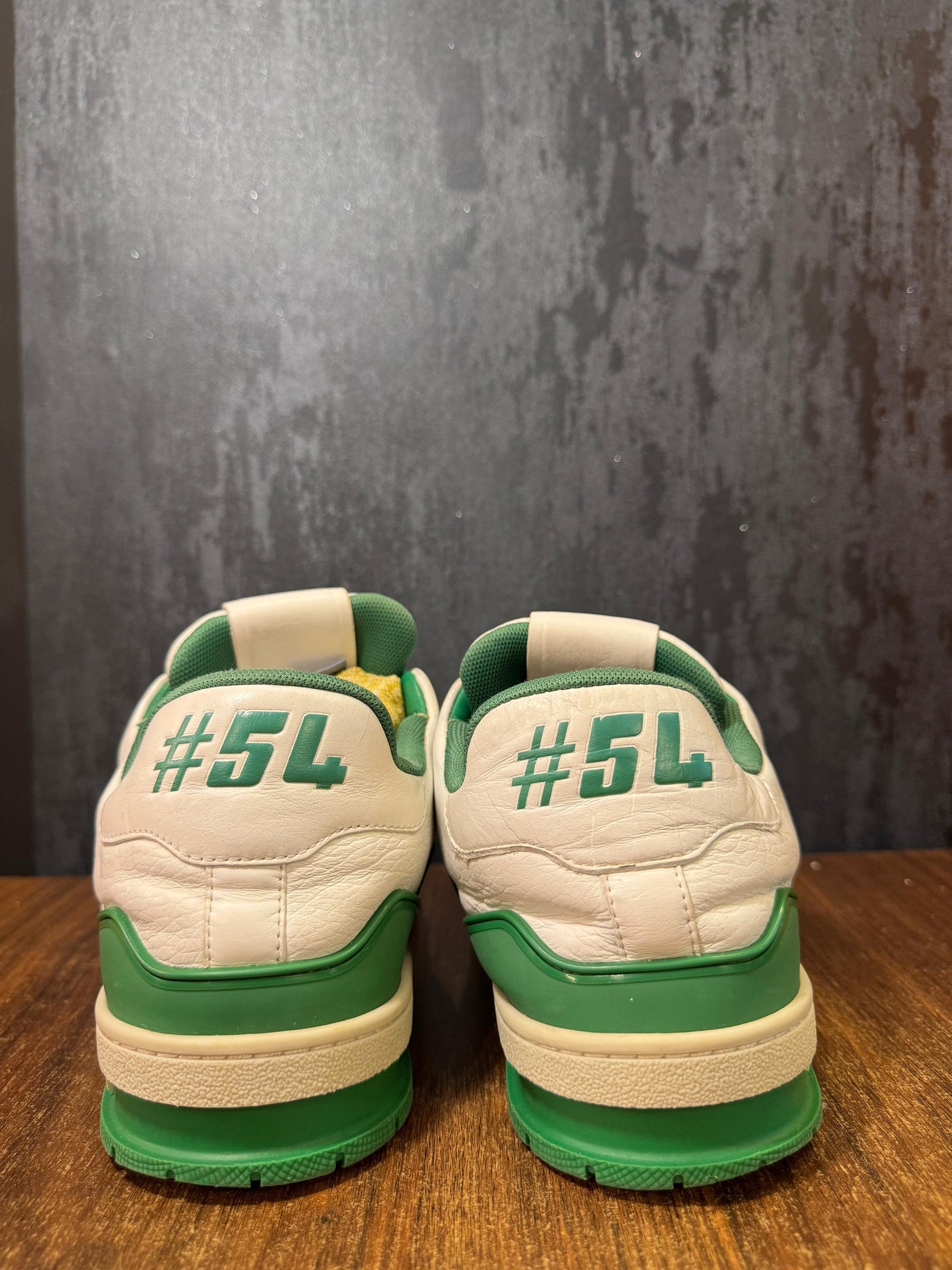 Louis Vuitton Trainer #54 Signature White Green size 43