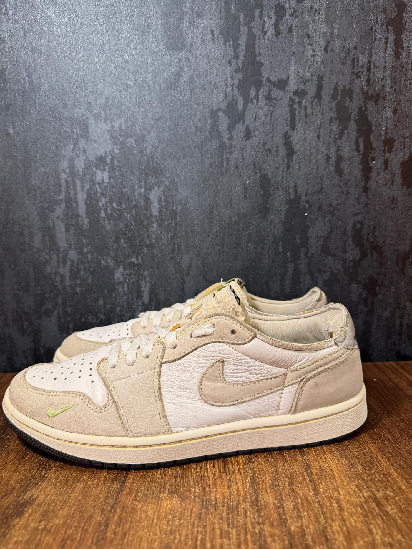 Jordan 1 Retro Low White Ghost Green Black size 43
