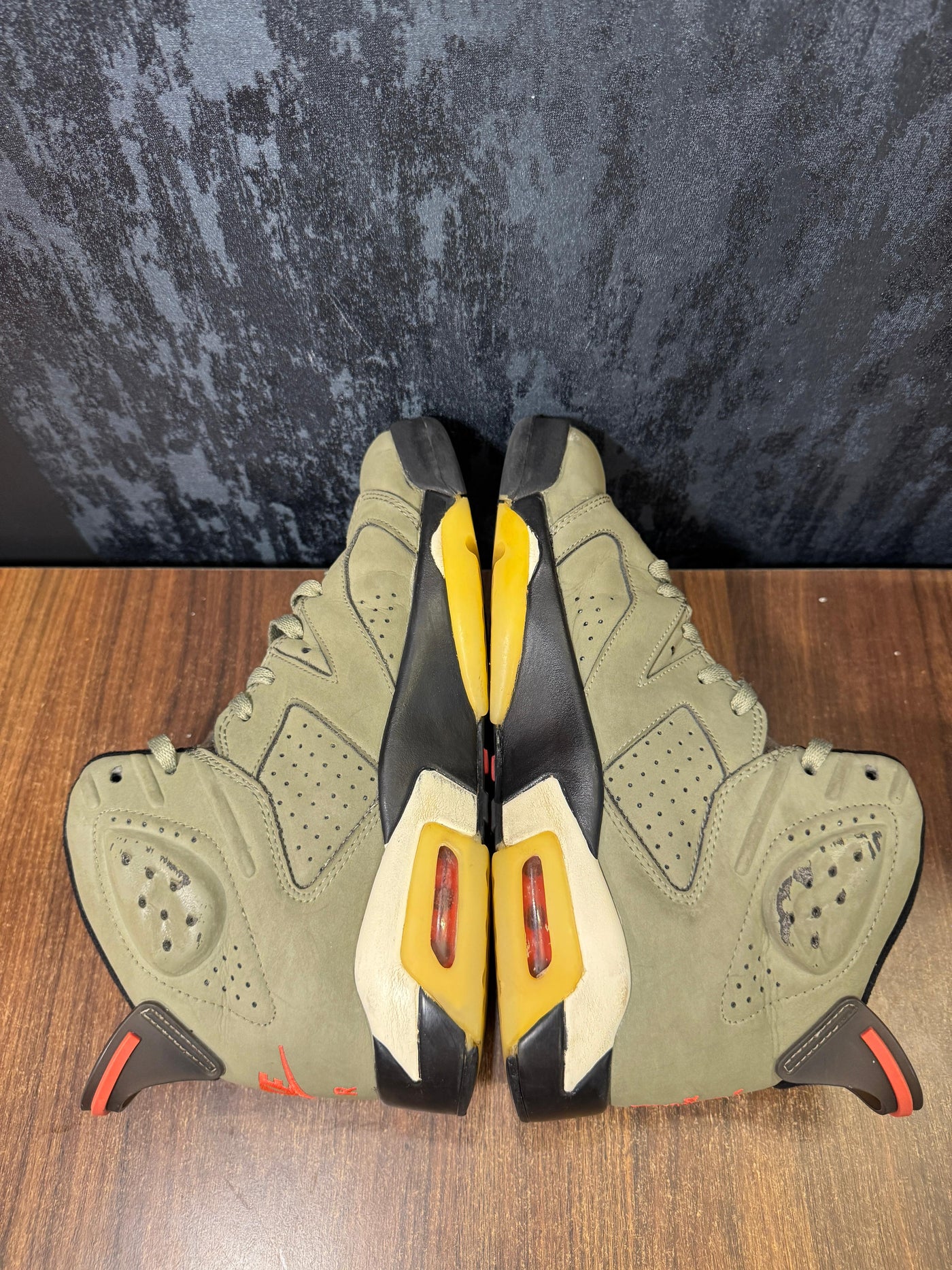 Jordan 6 Retro Travis Scott Size 43
