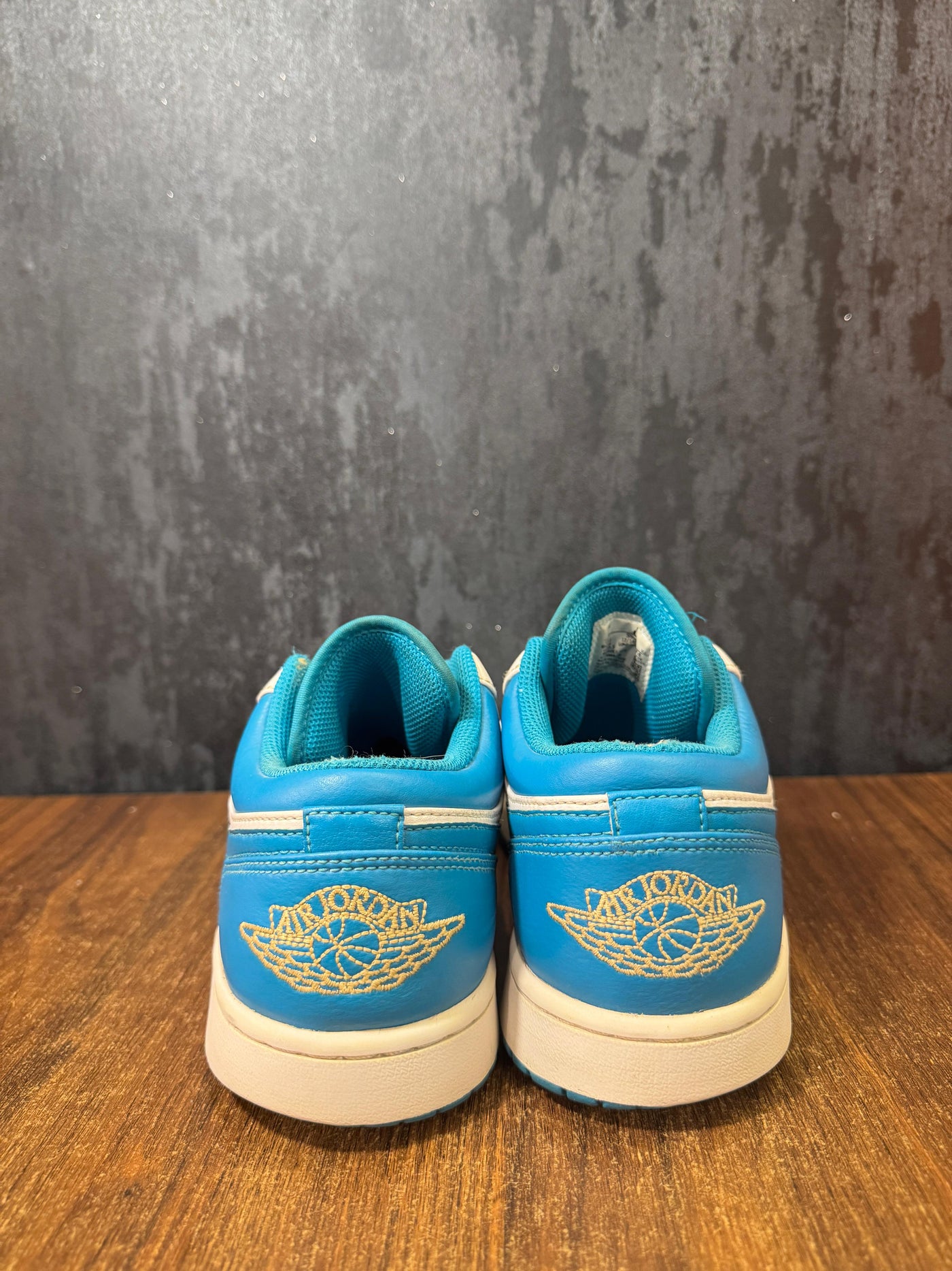 Jordan 1 Low Aquatone size 41