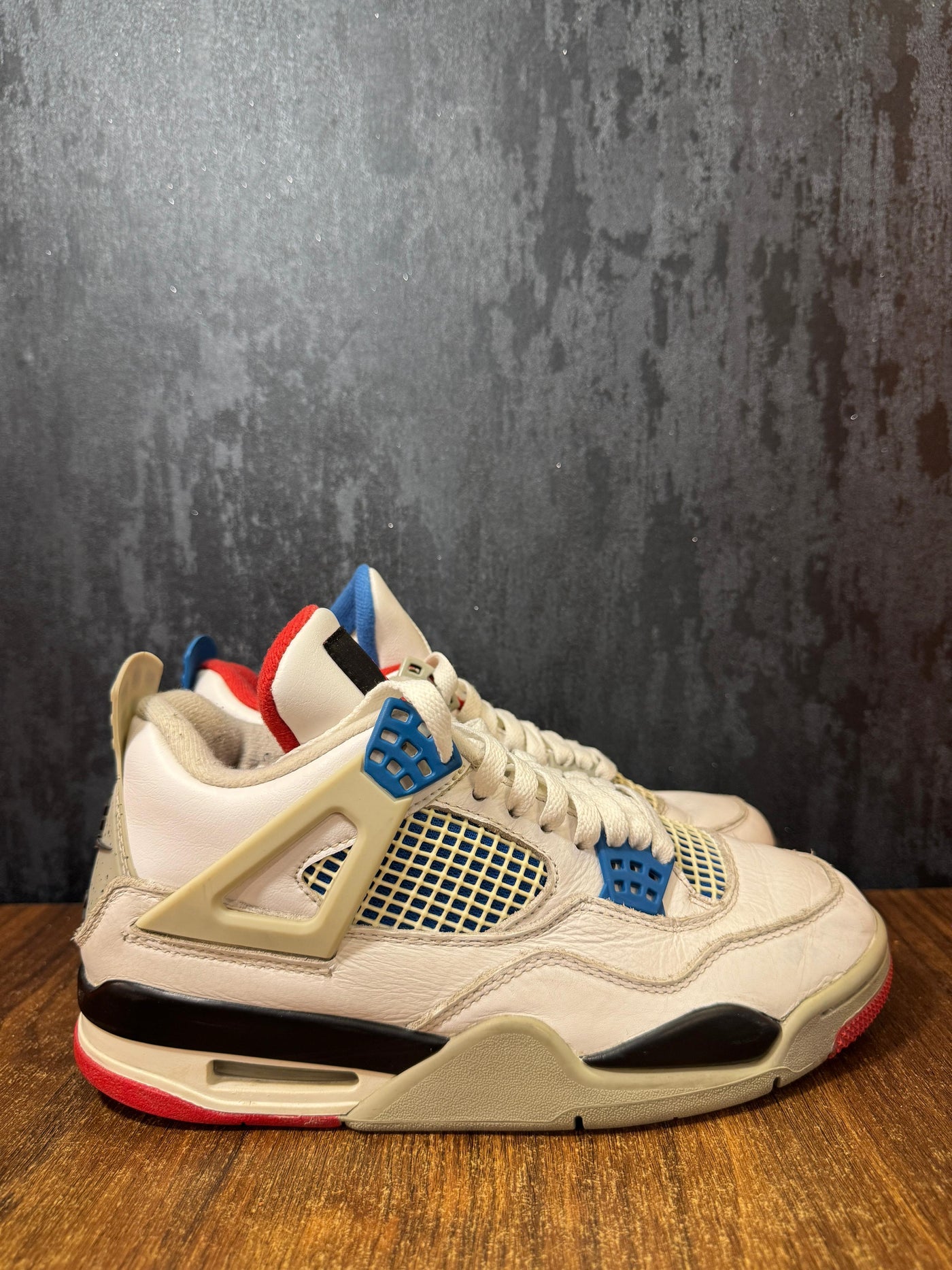 Jordan 4 Retro size 41