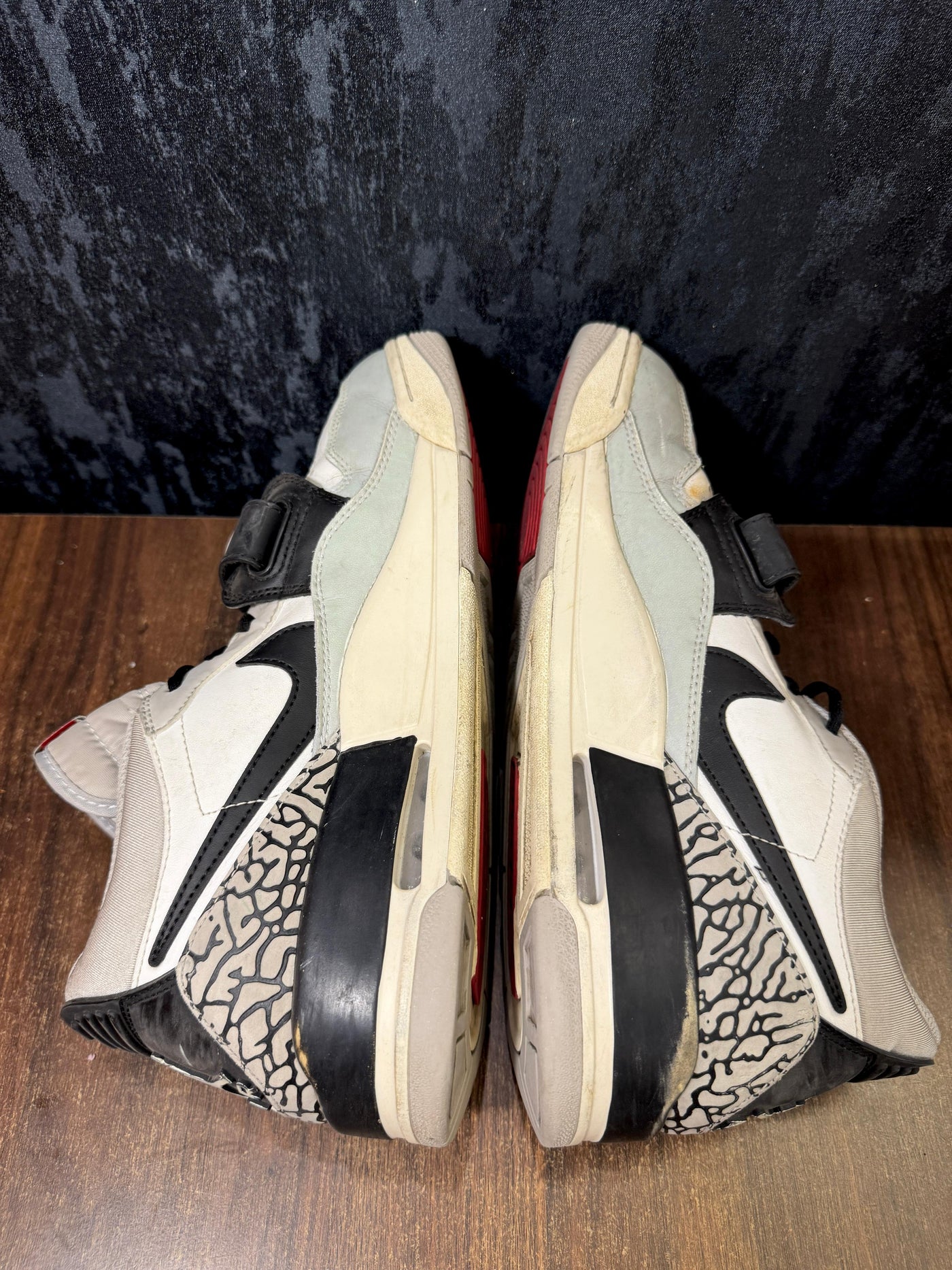 Jordan Legacy 312 Low Light Smoke Grey Size 43