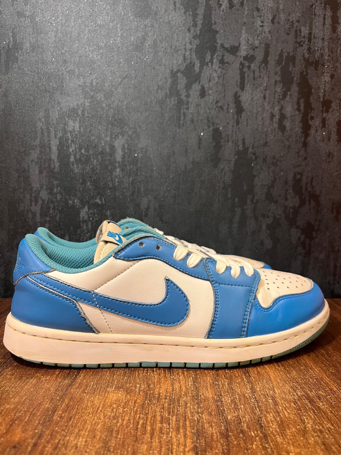 Jordan 1 Low SB UNC size 42/43