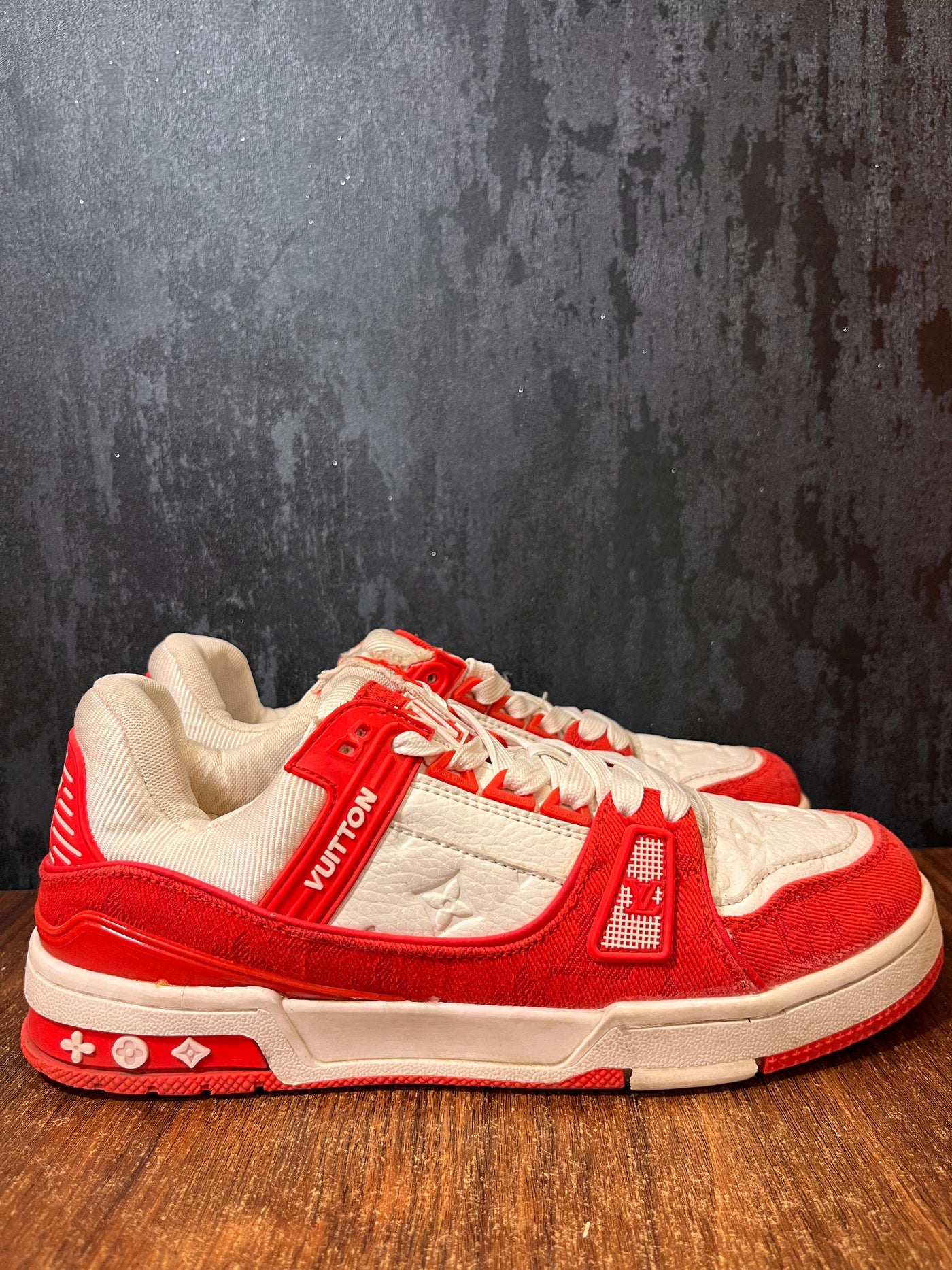 Louis Vuitton Trainer Red White Size 41