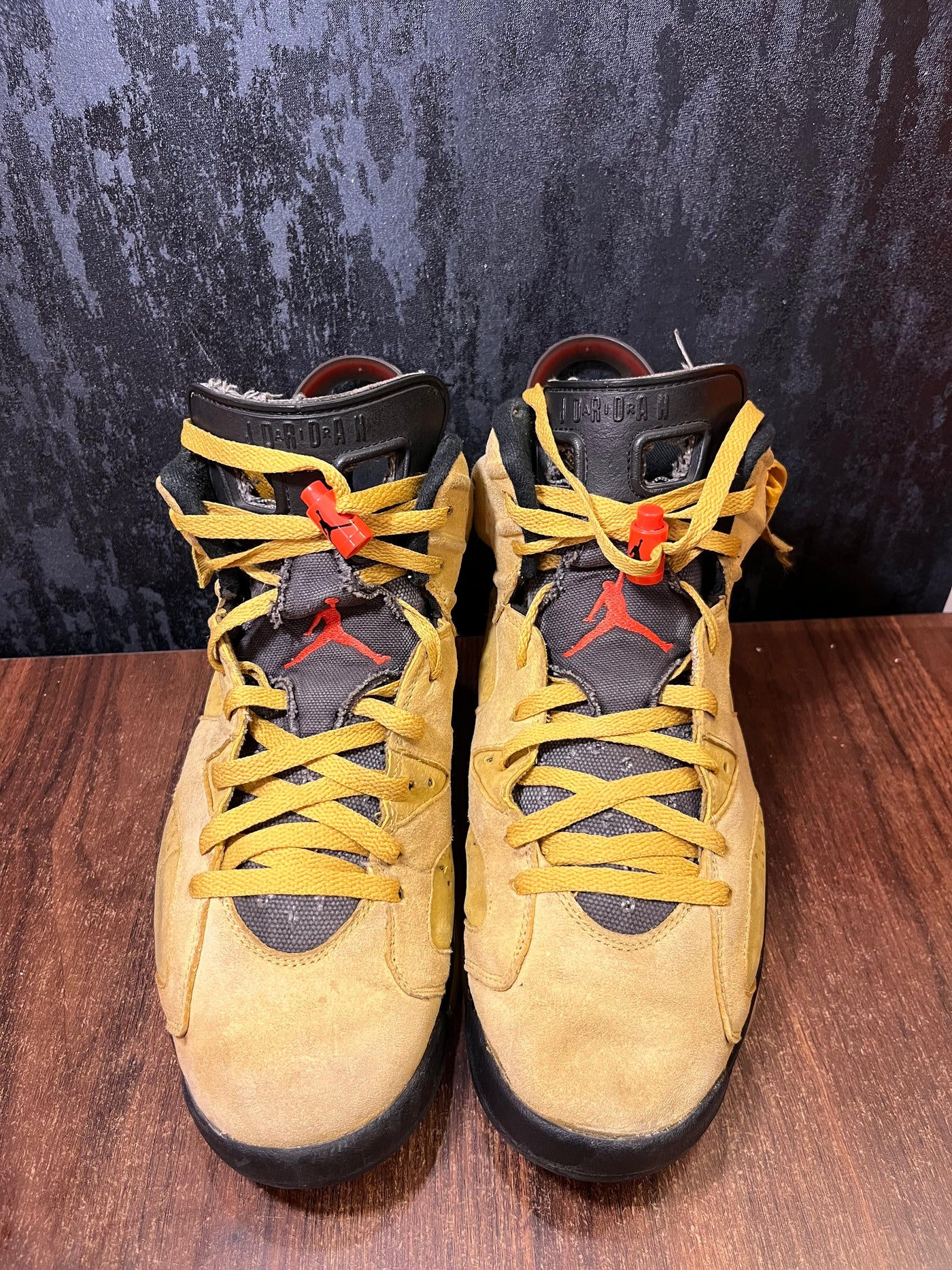 Jordan 6 Yellow X Travis Scott size 44