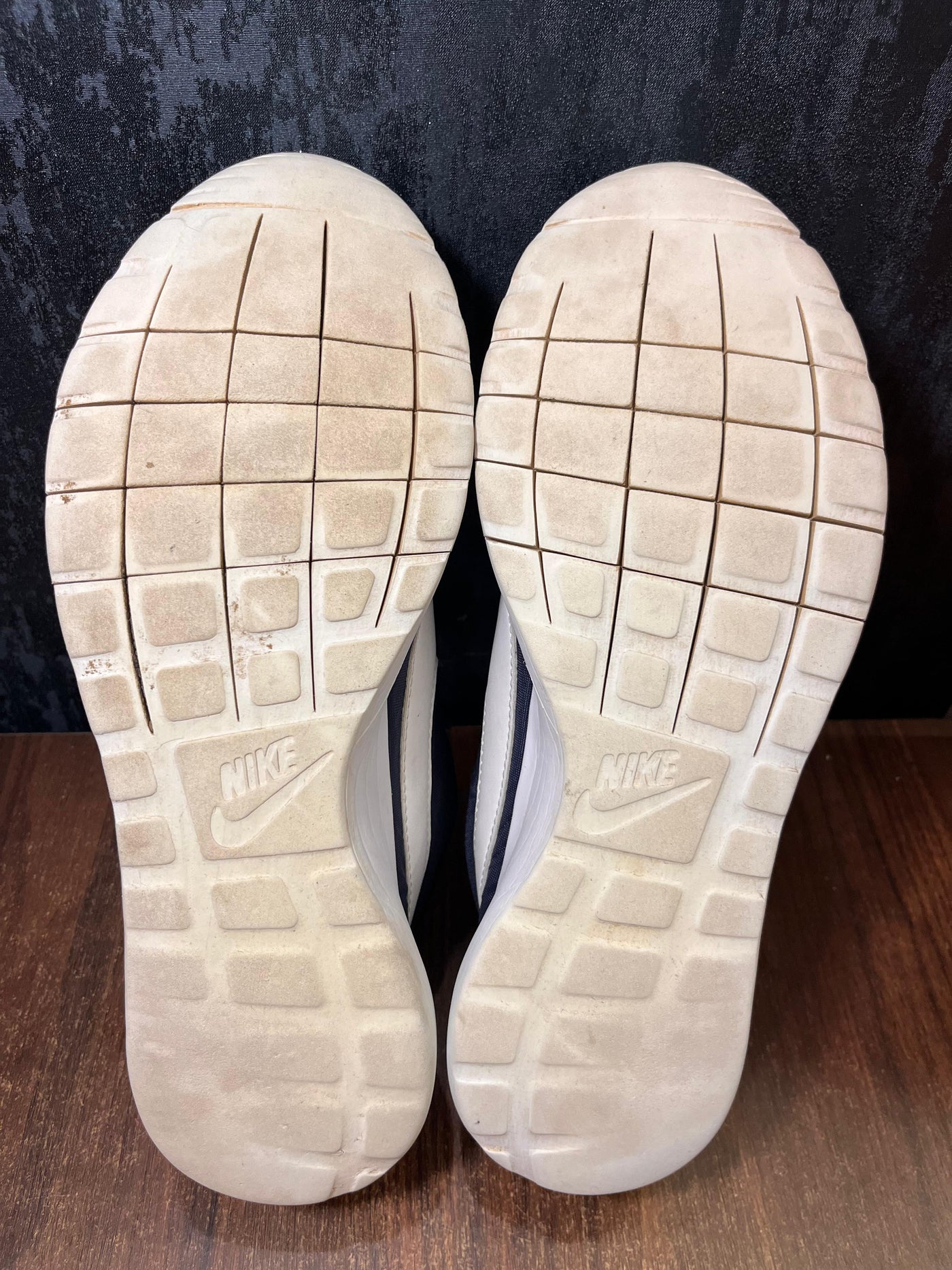 Nike Roshe Cortez SIZE 44