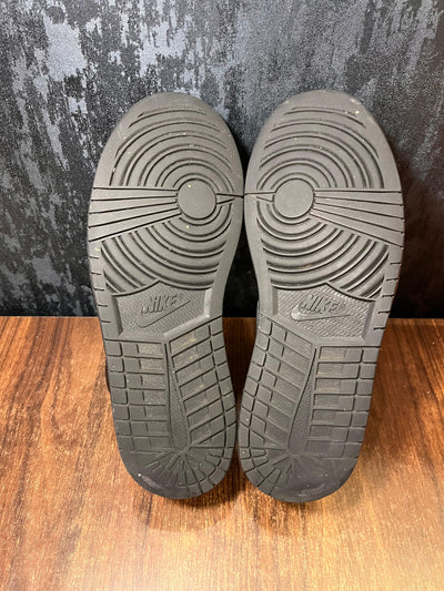 Jordan 1 Low Triple Black (2022)