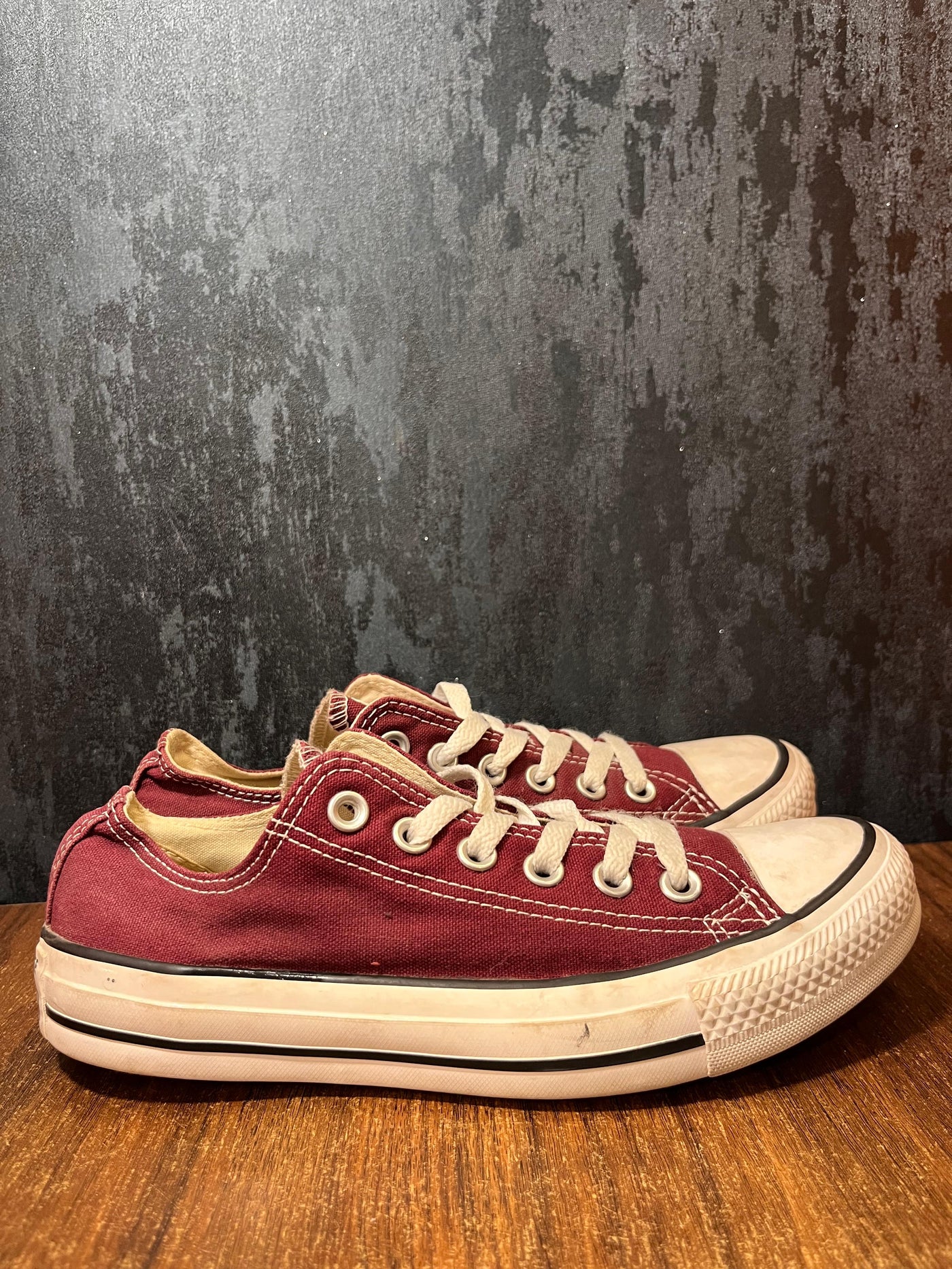 Converse Chuck Taylor OX BURGANDY Size 38