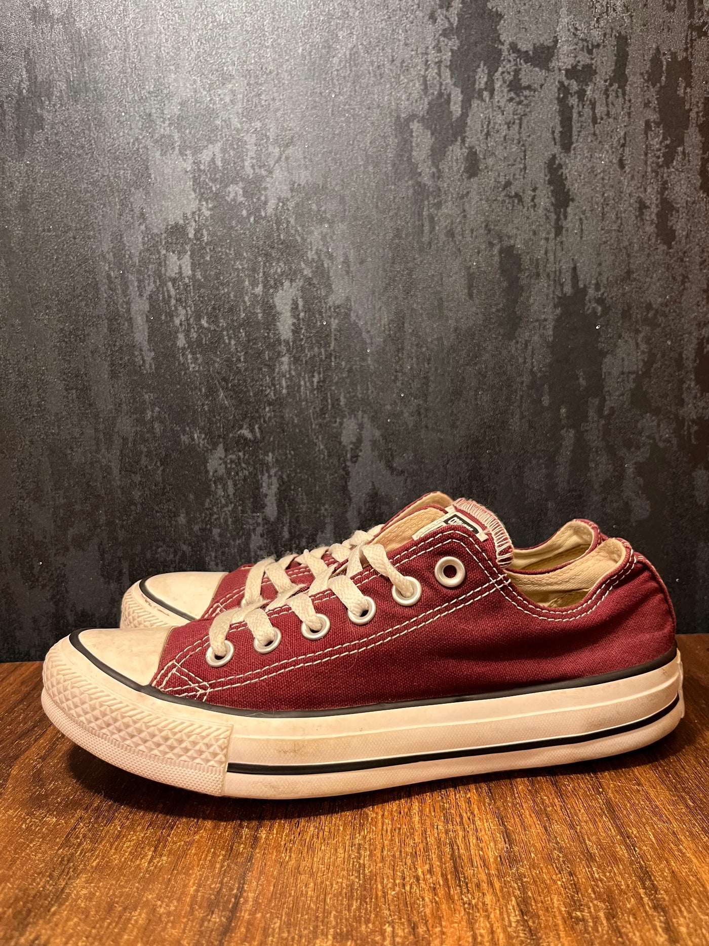 Converse Chuck Taylor OX BURGANDY Size 38