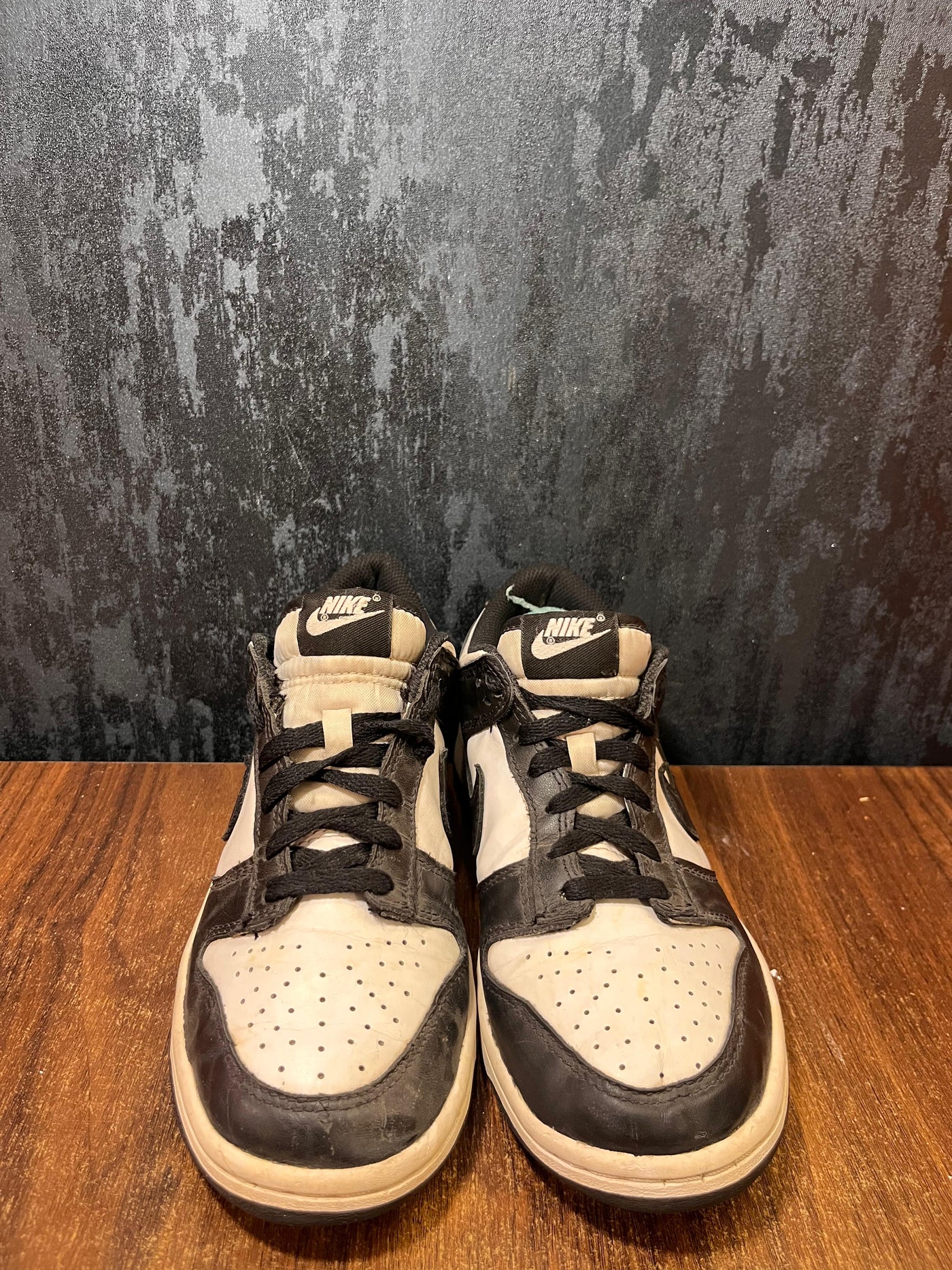 Nike Dunk Low Retro White Black Panda Size 39