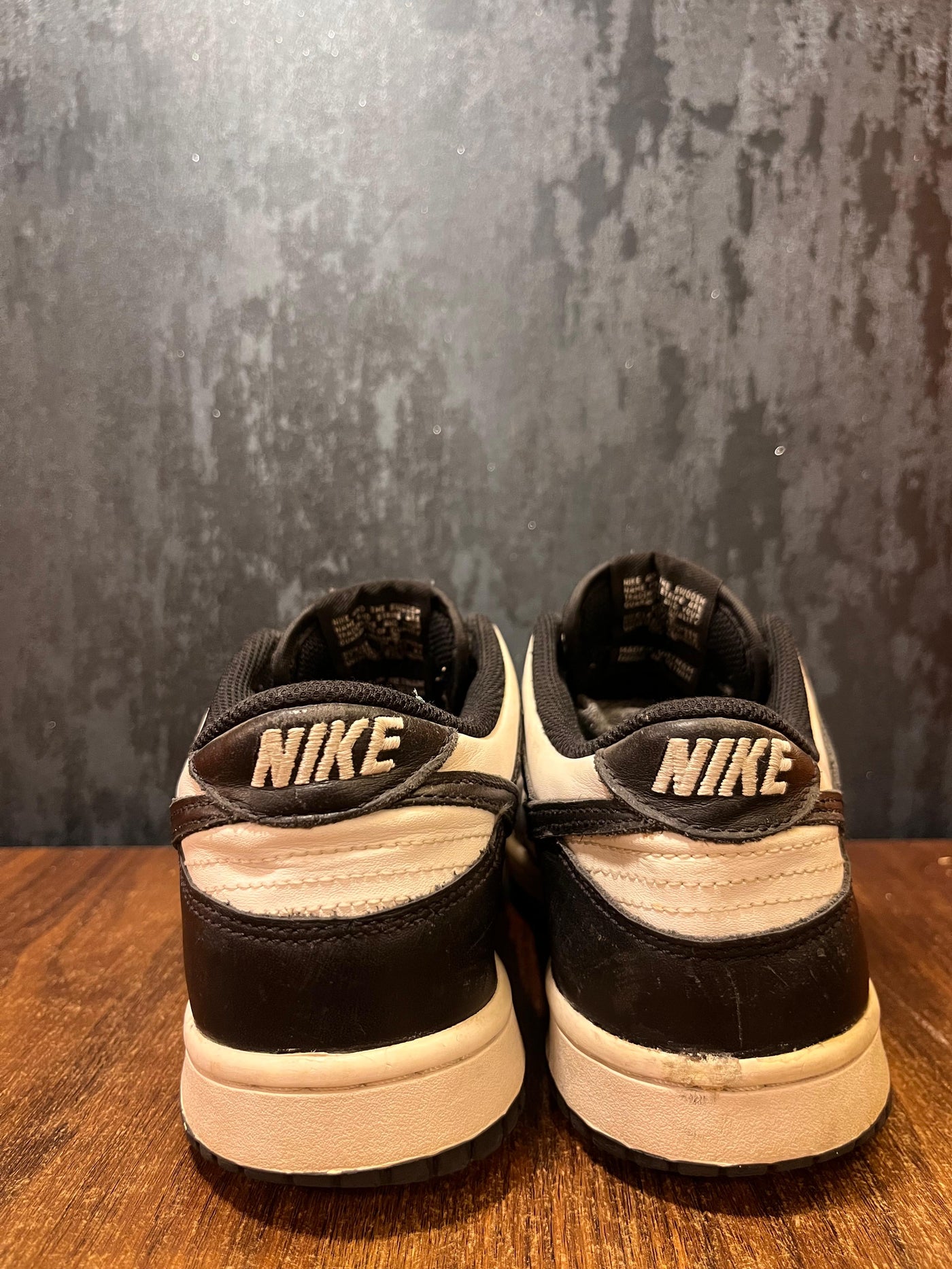 Nike Dunk Low Retro White Black Panda Size 39