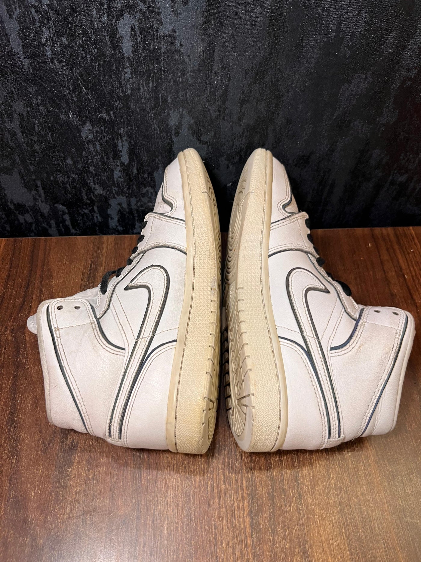 Jordan 1 Mid Iridescent Reflective White (Women's) size 39