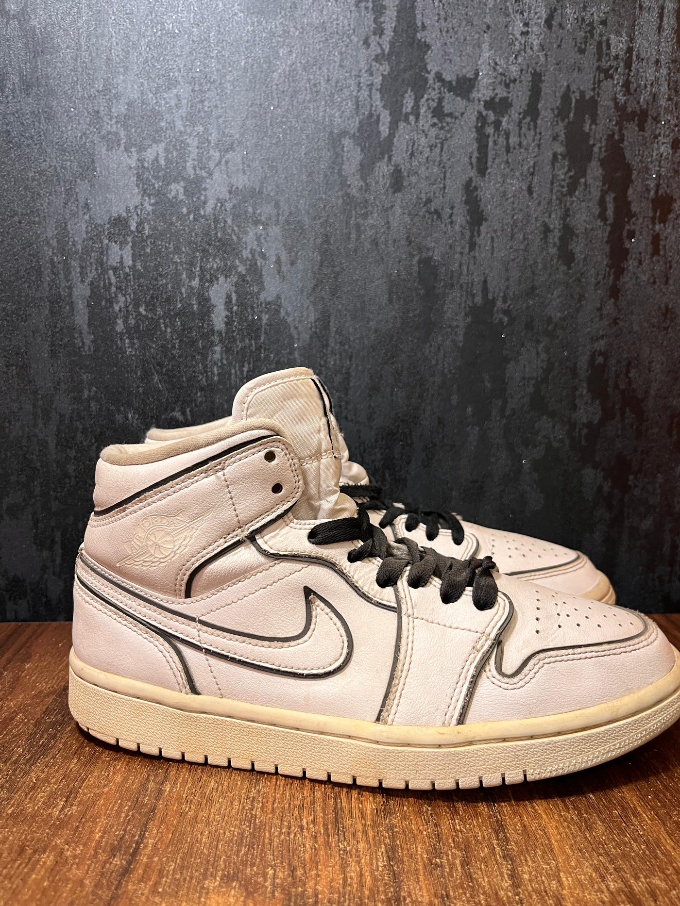 Jordan 1 Mid Iridescent Reflective White (Women's) size 39
