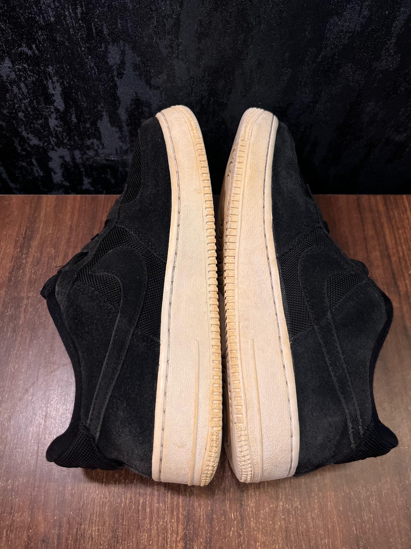NIKE AF1 Black/White Size 38