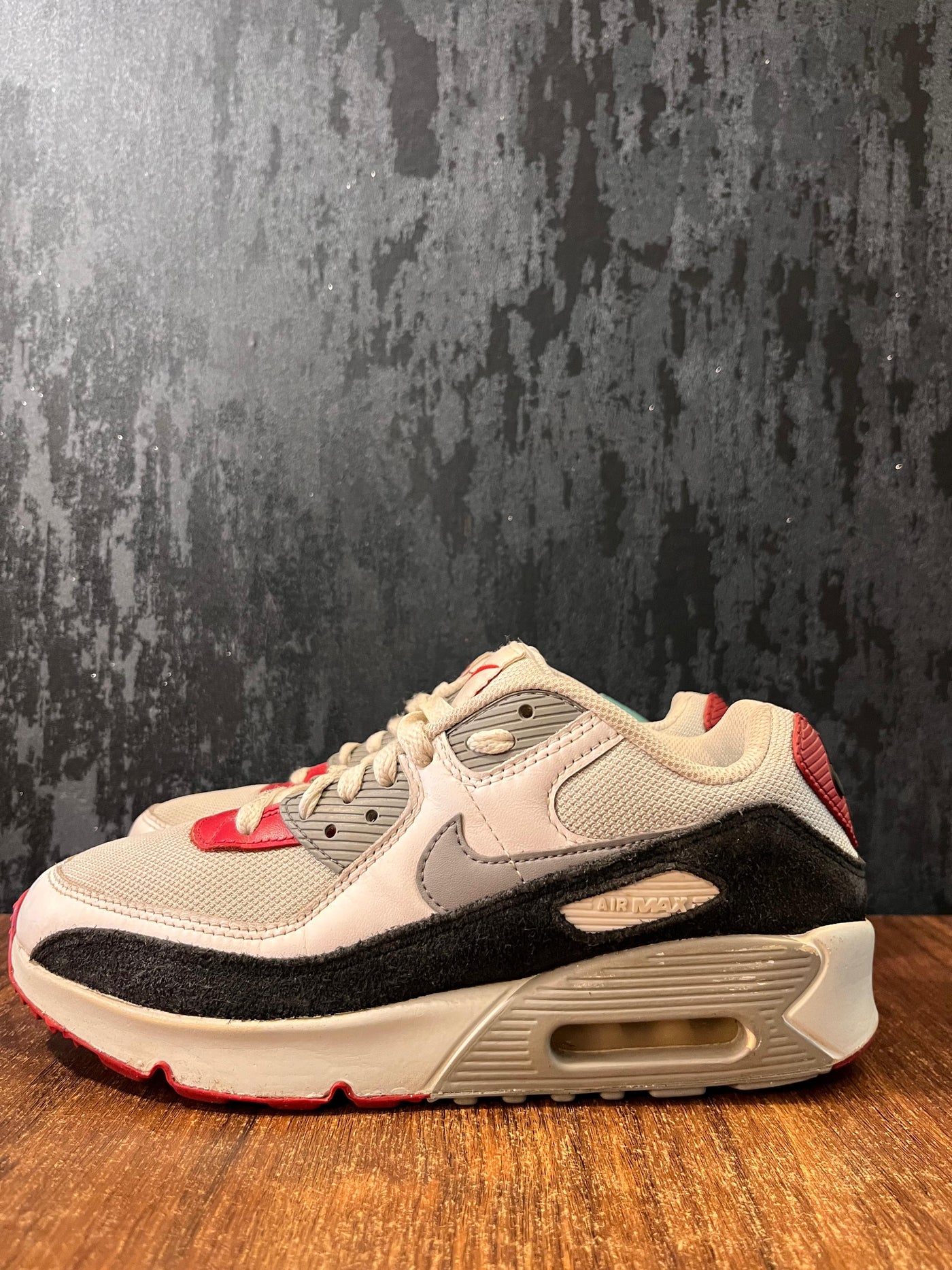 Nike Air Max 90 LTR Photon Dust Varsity Red (GS) size 39