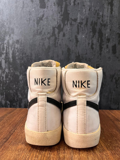 Nike Blazer Mid 77 Vintage White Black Size 38